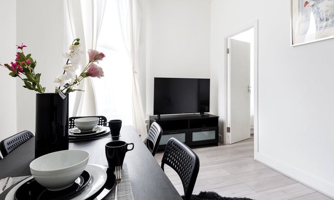 Fulham Broadway Apartment | The Armadale Road Residence I - ASL1