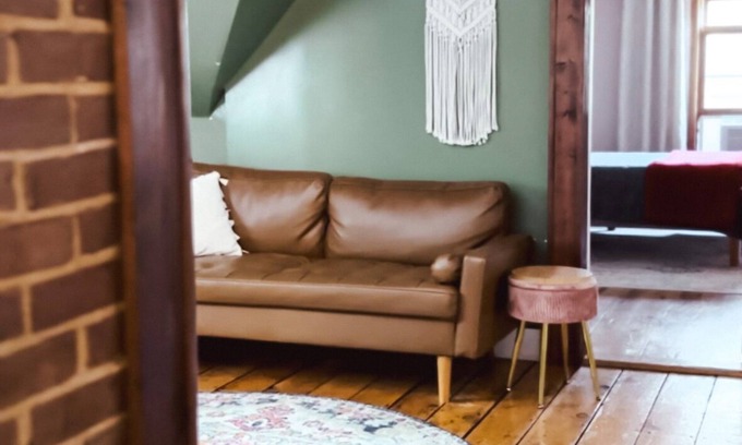 Champaign Apartment | The Attic: 2br - 1bth - 4 guests