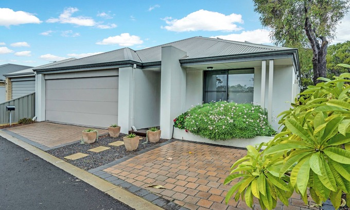 Geographe House | The Aurora – A Comfortable 4 BRM Family Getaway