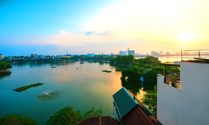 Truc Bach Hotel | The Autumn Homestay