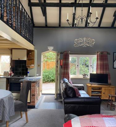 Stourbridge Apartment | The Barn