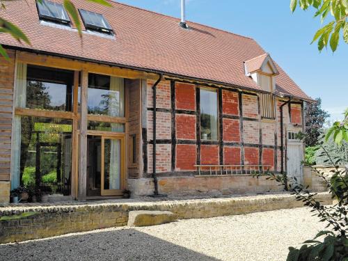 Winchcombe House | The Barn Reborn - Nrp