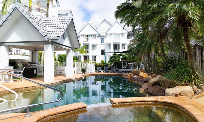 Tweed Heads Resort | The Bay 23 - Walk to Snapper, D'Bah & Coolangatta