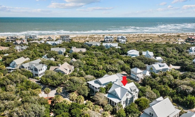 Cape Fear Station House | The Beach House - Southern Living Home 4 Br w Loft East Beach BHI and Shoals