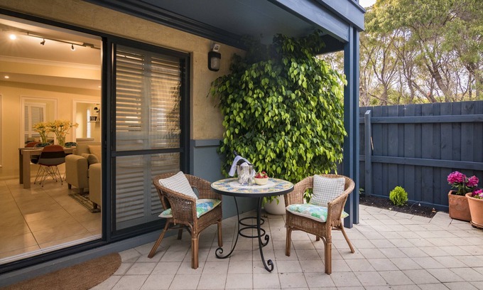 Collingwood Park House | The Beach House at Bayside