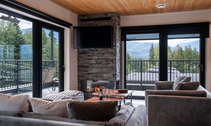 Revelstoke Condo | The Begbie Penthouse in Mackenzie Village