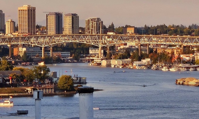 East Queen Anne House | The Best Views of Lake Union & Downtown Seattle from this 4 Story House in QA