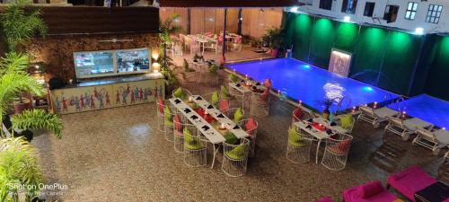 Gayariawas Hotel | The Bhagwat Grand at shastri circle Udaipur with swimming pool