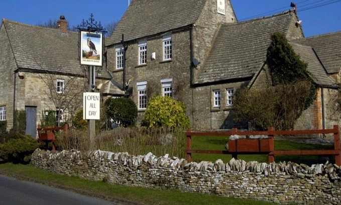 Witney Hotel | The Bird In Hand