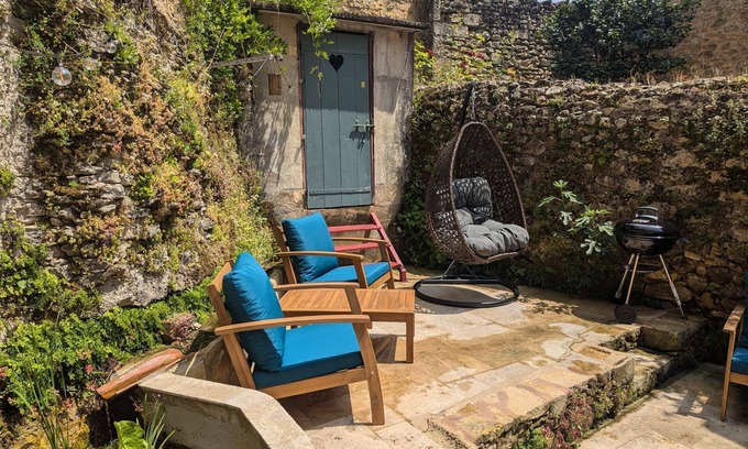 Le Bugue House | The Blissful Nest
