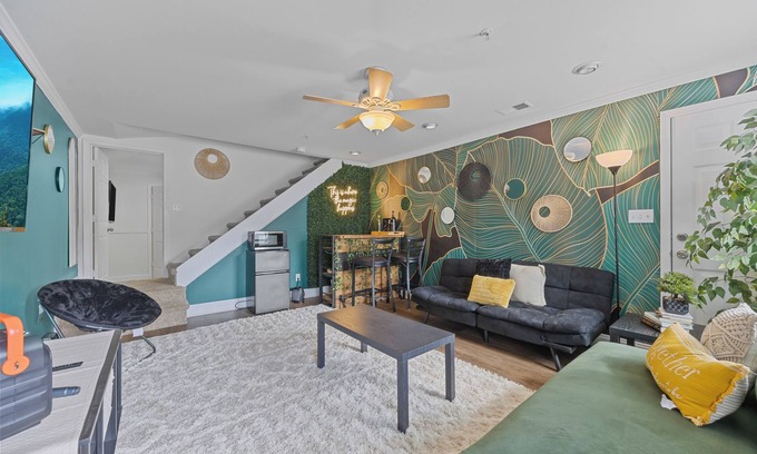 Smyrna House | The Blues & Boho Haven Dual Apartments Fun & Relaxing Stay!