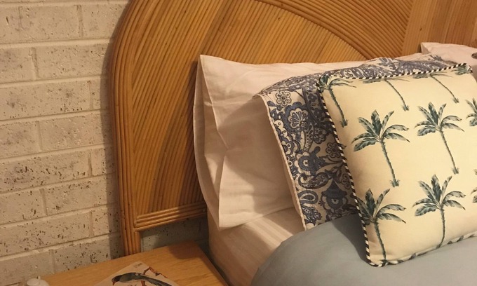 Balgowlah Villa | The Book Nook - 2 b/rm 80’s hideaway near Manly & easy Sydney access