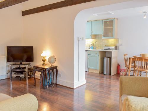 Walkerburn House | The Bothy