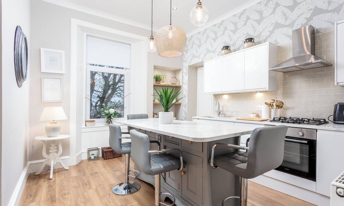 Prestwick Apartment | The Bradshaw - Donnini Apartments