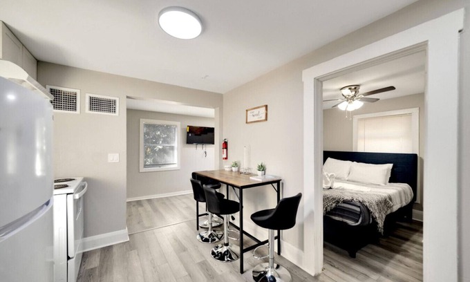 Tampa Apartment | The Bungalow Up Top | Seminole Heights Charm