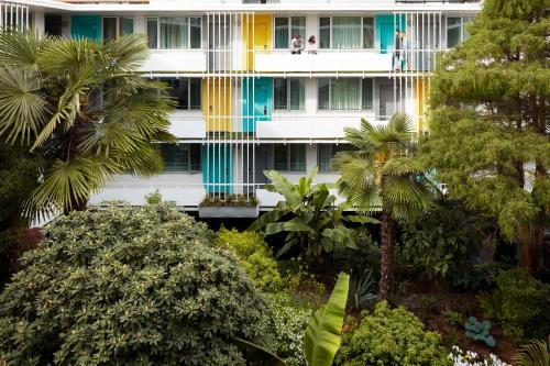 Downtown Vancouver Hotel | The Burrard