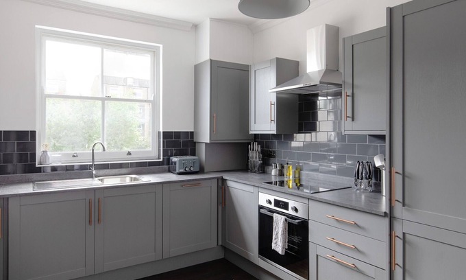 Camberwell Apartment | The Camberwell Retreat - Alluring 2BDR Flat with Garden