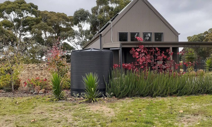 Basalt House | The Capannone, a one BR country cottage. Perfect getaway.