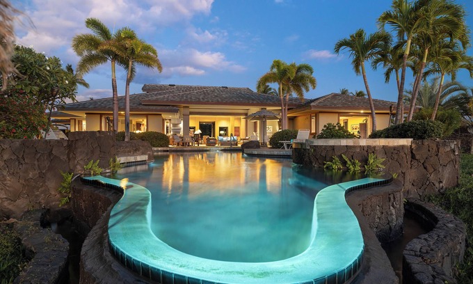 The Cape House | The Cape at Mauna Lani Estate Home with Guest House. Walk to Ocean!