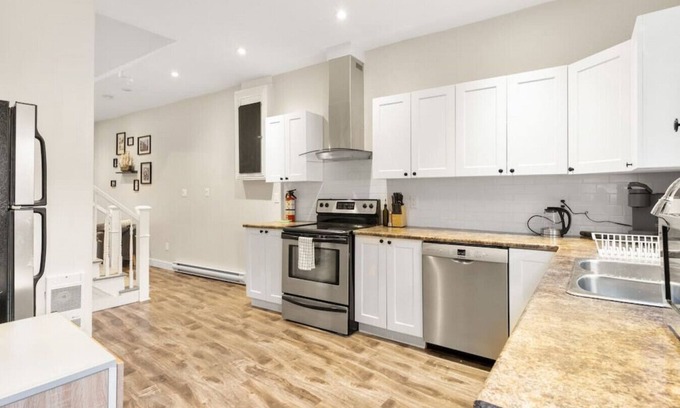 Downtown St. John's House | The Captain-Charming Home- Close to Jellybean Row