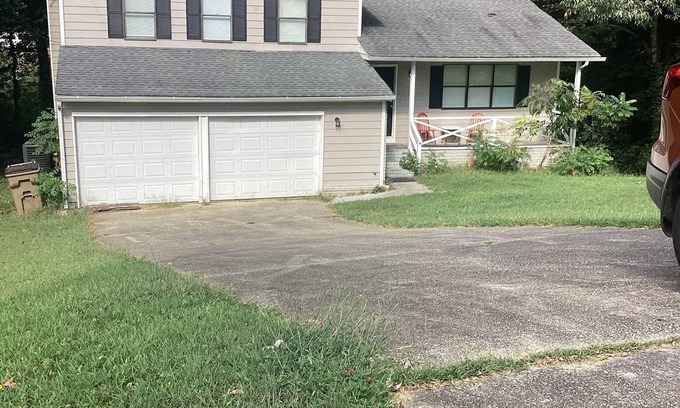 Jonesboro House | The Carlisle 7526 Updated remolded two story gem