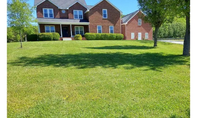 Woodbury House | The Carriage House of Murfreesboro near MTSU and Nashville