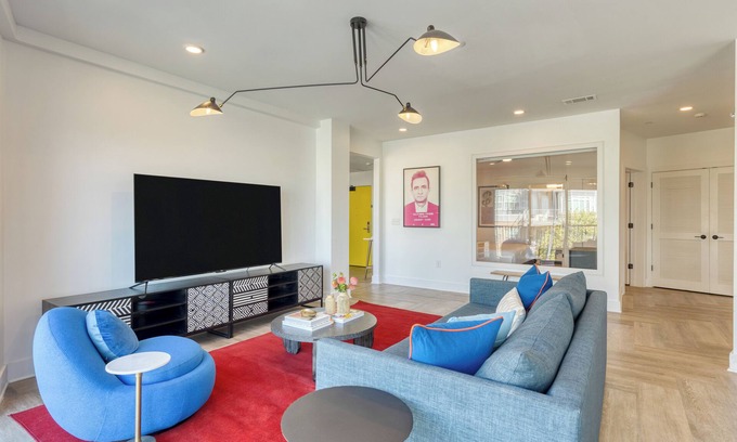 Historic Edgefield House | The Carter by AvantStay | 5th Floor, 15 Bedrooms