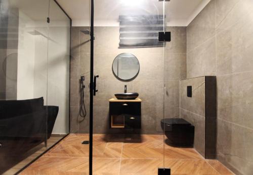 Netanya Apartment | The cave