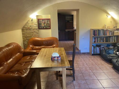 Vilnius House | The cave