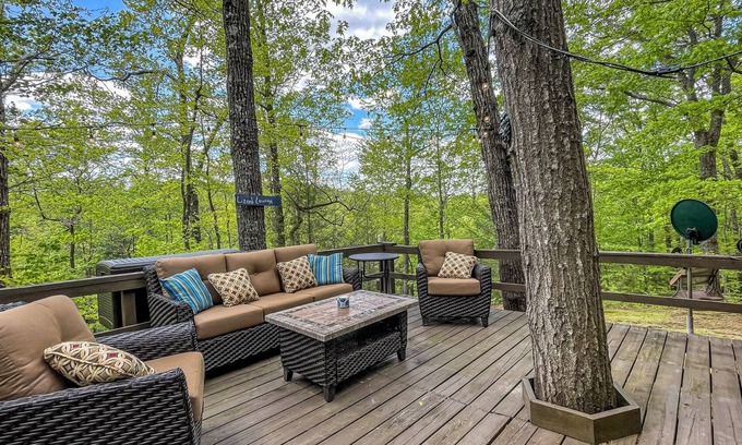 Wellington Cabin | The Cave Run Lake Cabin