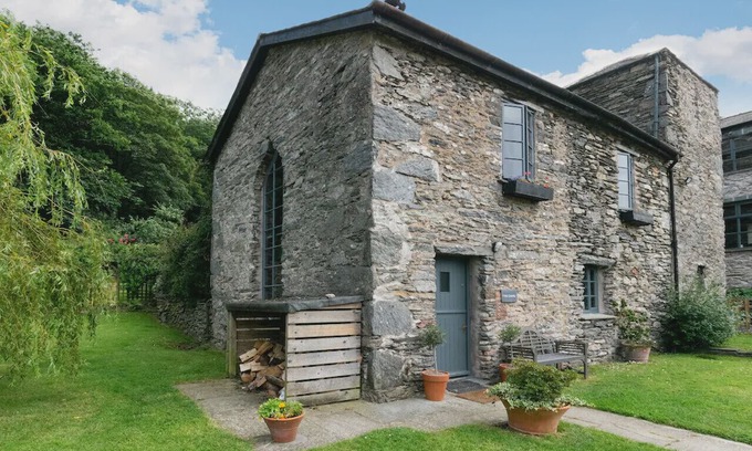 Millom House | The Chapel Po House - One Bedroom House, Sleeps 2