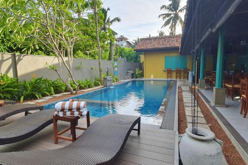 Thiranagama Hotel | The Chariot Hikkduwa Resort