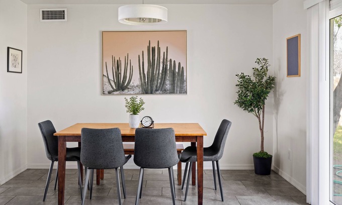 Chandler House | The Charming Chandler House