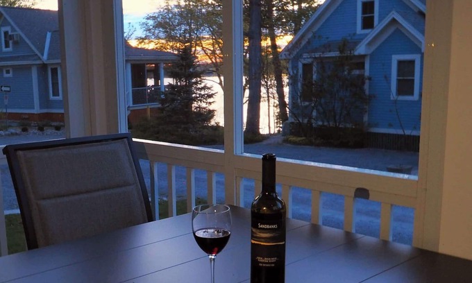 Cherry Valley House | The Chickadee - 21 Farm View