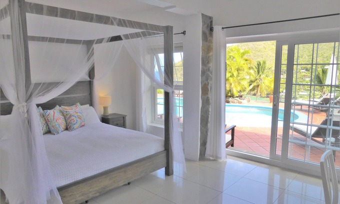 Marigot Bay Apartment | The Clarance Studio , cosy and luxurious studio near pool, stunning sea views