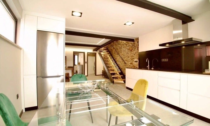 Viveiro House | The Cliffs - Port Celeiro