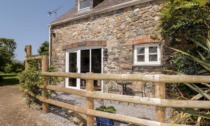 Haverfordwest House | The Coach House
