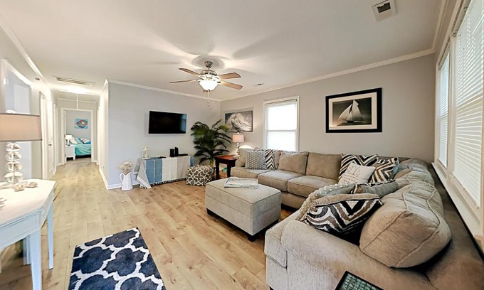 Long Beach House | The Coco Cabana
