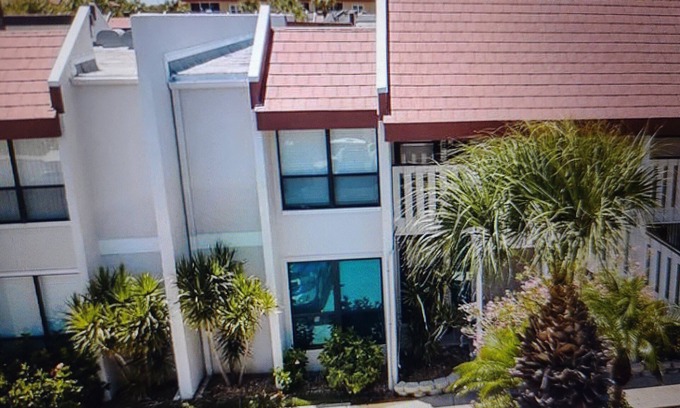 Bradenton Beach Condo | The Coolest Place in Paradise on AMI, high speed WI-FI, Smart TV in every room