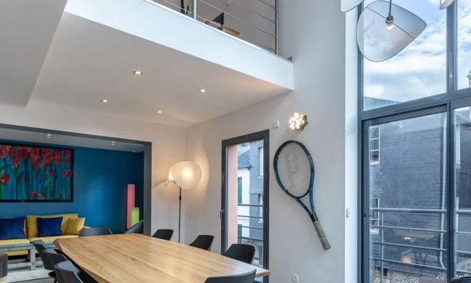 Honfleur House | The Cosmopolitan Architect | Design Home with Rooftop Jacuzzi | 8 Guests