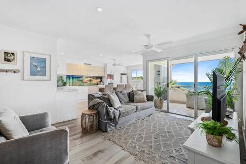 Point Lookout Apartment | The Cove - best ocean views - sleeps 6
