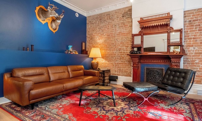 Plateau Mont Royal Apartment | The Cozy Charlie Biddle - WIFI - TV - AC