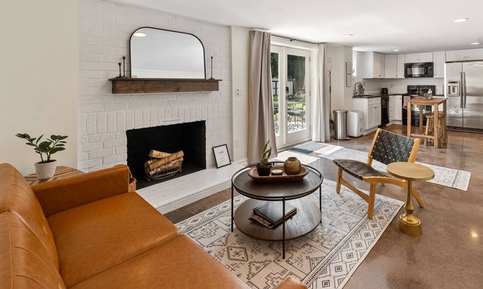Nashville Apartment | The Cozy Cottage and The Coop