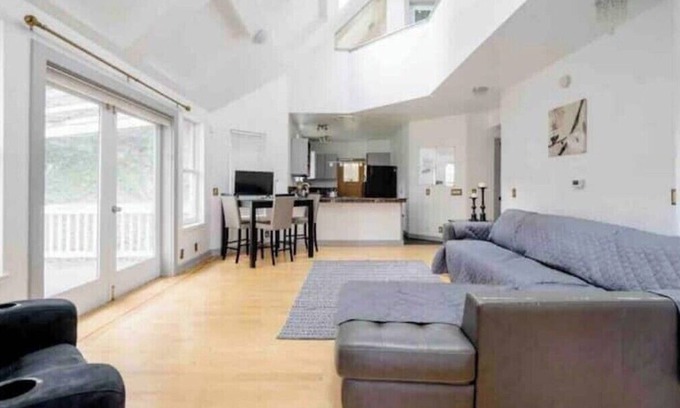 Homestead Villa | The Cozy Haven - 5 min to OHSU