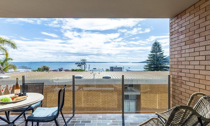Shoal Bay Apartment | The Crest 7 6-8 Tomaree RD Stunning unit with Spectacular Water Views