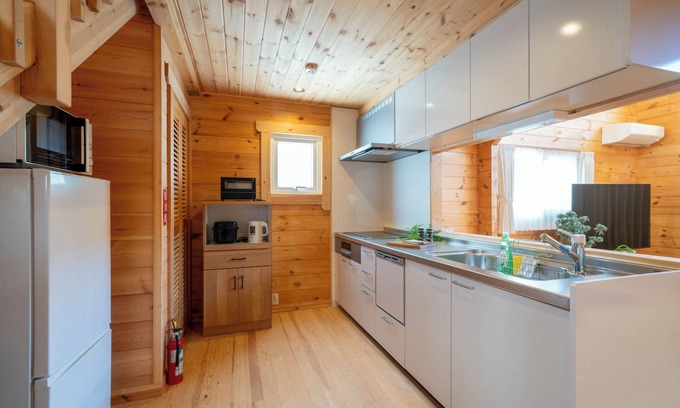 Zenibako Ski Chalet | THE Crestview Lodge