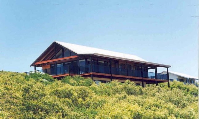 Gnarabup House | The Crow's Nest Beach House