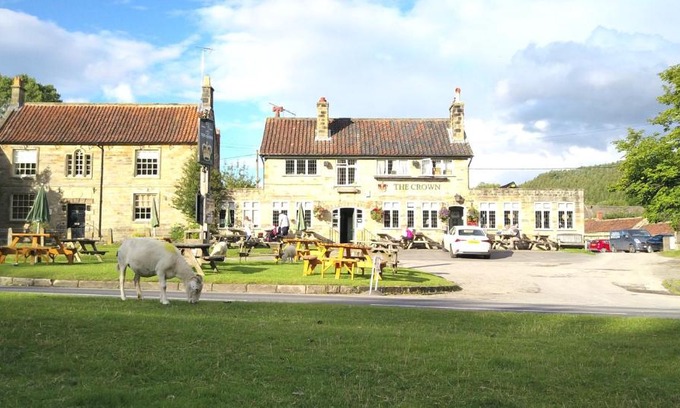 Hutton le Hole Cabin | The Crown, Hutton le Hole