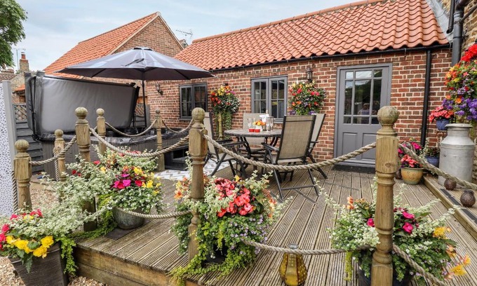 Sturton By Stow House | The Dairy Barn