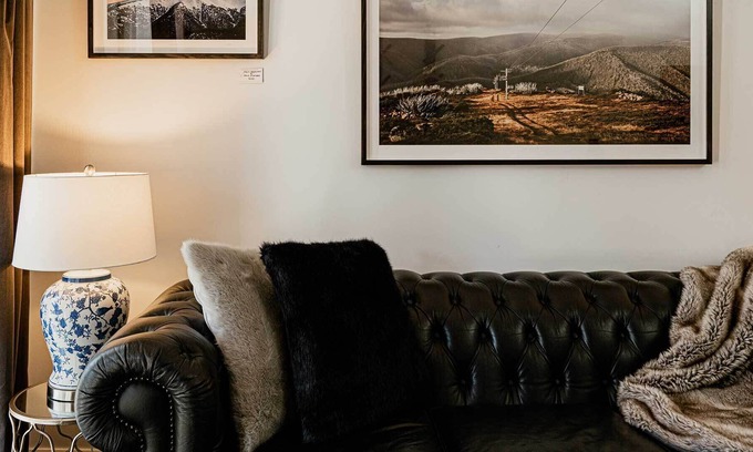 Daylesford Apartment | The Daylesford Art Motel (Superior Suite 5)